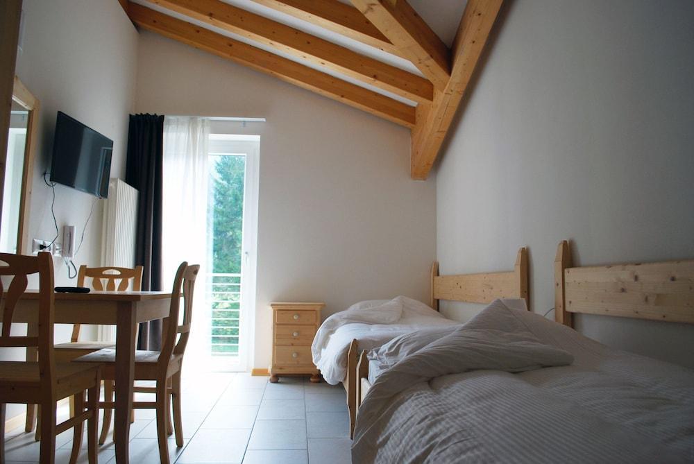 Hotel Elbele Garni Фолгария Екстериор снимка