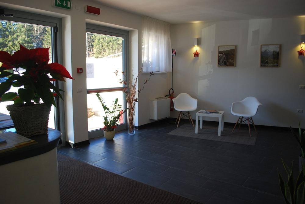 Hotel Elbele Garni Фолгария Екстериор снимка