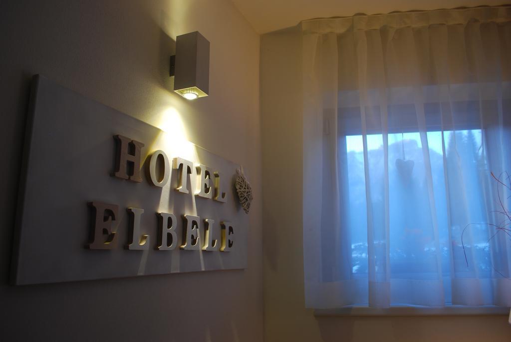 Hotel Elbele Garni Фолгария Екстериор снимка
