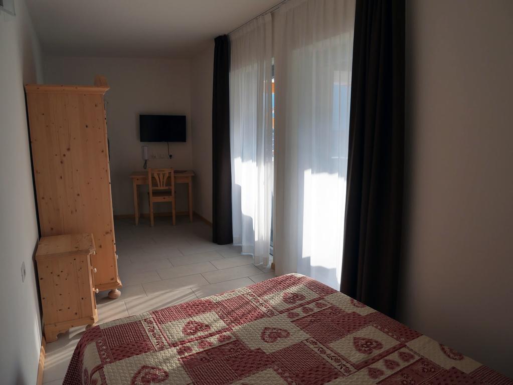 Hotel Elbele Garni Фолгария Екстериор снимка